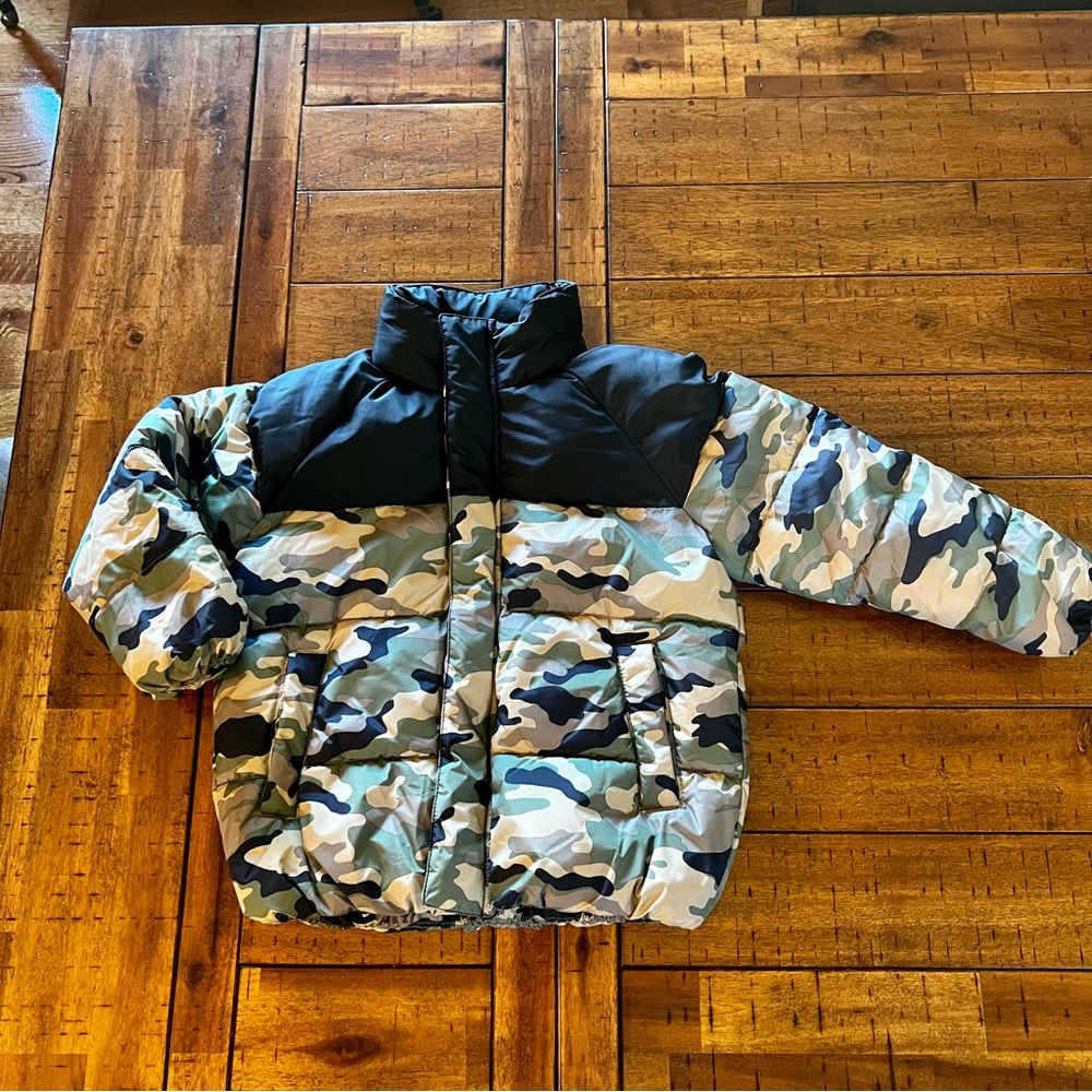 Size 7 Zara Boy’s Black & Camo Camouflage Puffer Coat Jacket